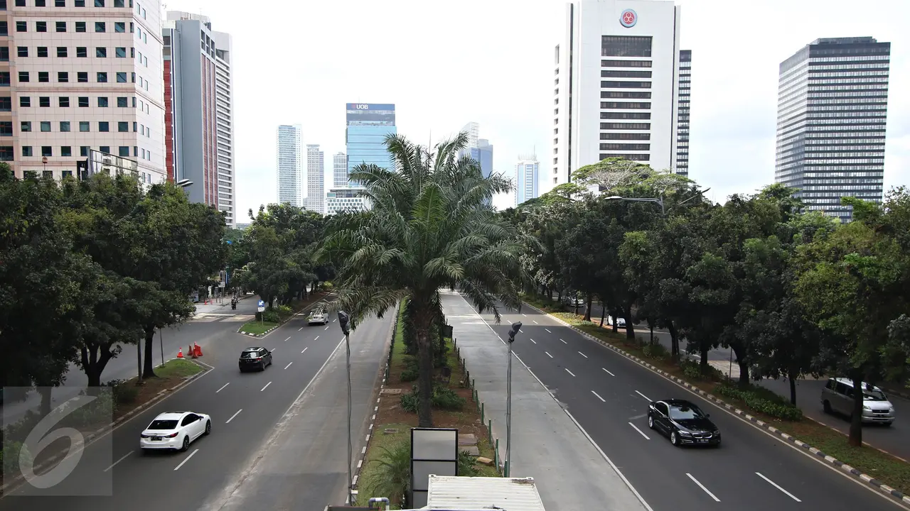 20160501-Hari Buruh Belangsung di Hari Minggu, Jalan Sudirman Lancar