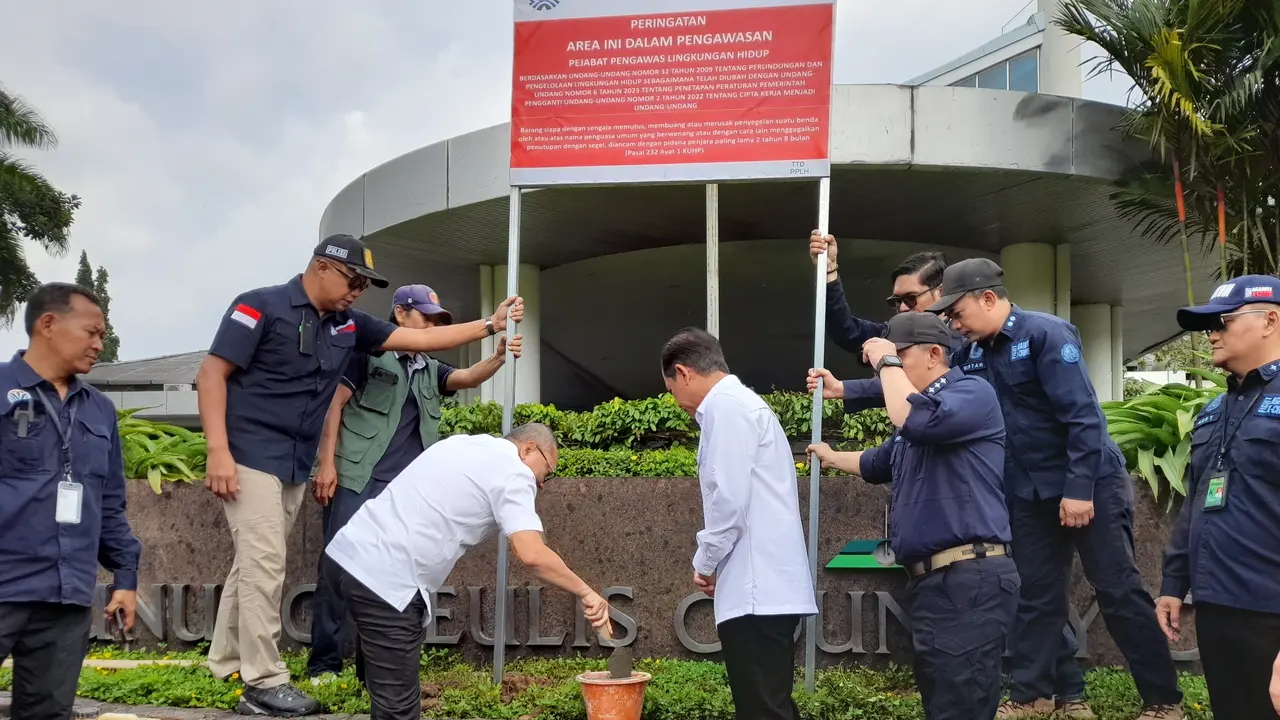 KLH Sasar Objek Wisata Kawasan Gunung Geulis, Pasang Plang Pengawasan di Lapangan Golf dan Hotel Bintang 5