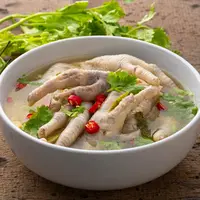 ilustrasi sup ceker ayam/Kritchai7752/Shutterstock