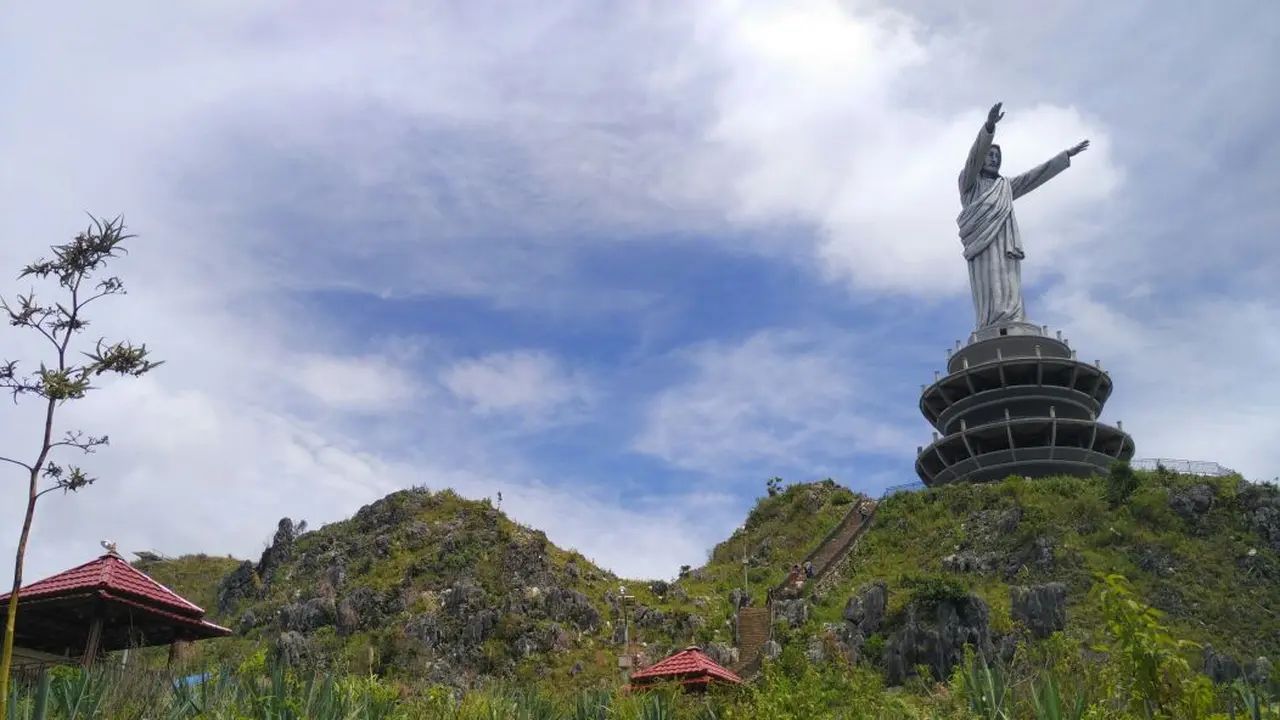 Patung Yesus Buntu Burake
