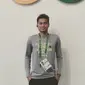 Selain mengasah skill dan mental, para atlet badminton juga punya gaya andalan di lapangan. Dari Tantowi Ahmad sampai Taufik Hidayat