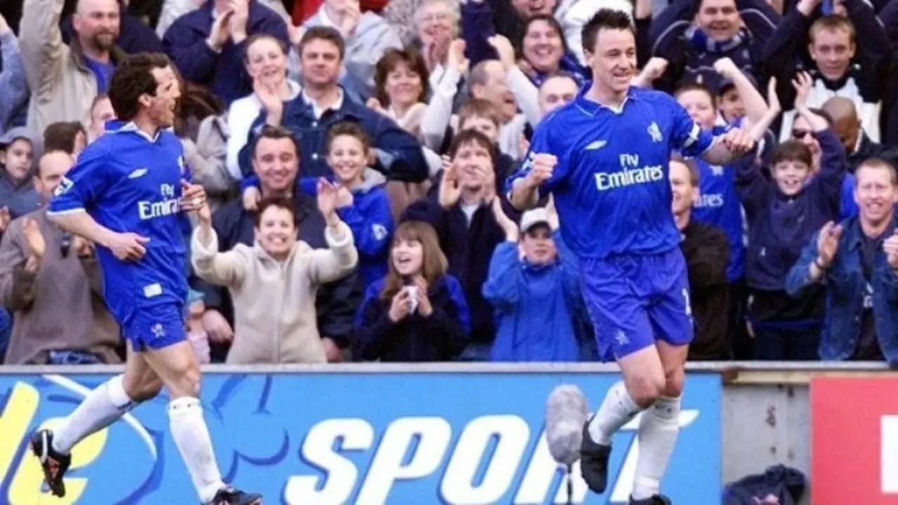 Gianfranco Zola dan John Terry