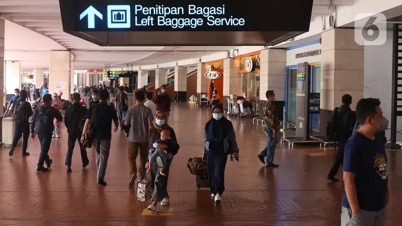 FOTO: Suasana Bandara Soetta Pasca Larangan Mudik Dicabut