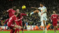Liverpool Frustrasi Kena PHP dari Sang Bek, Tuntut Kepastian Segera!