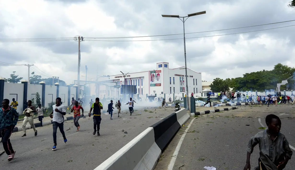Demonstrasi yang dijuluki “hari kemarahan” ini menyerukan diakhirinya korupsi kronis dan tata kelola pemerintahan yang buruk. (AP Photo/Sani Maikatanga)