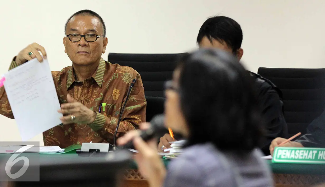 Terdakwa korupsi wisma atlet Jakabaring Rizal Abdullah mengikuti sidang lanjutan di Pengadilan Tipikor, Jakarta, Senin (24/8/2015).  Sidang beragendakan pemeriksaan saksi. (Liputan6.com/Helmi Afandi)