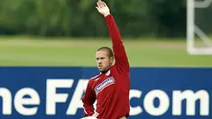 Matthew Upson during a training session at London Colney, on September 2, 2008. England will play against Andorra in a World Cup 2010 qualifying match on September 6, in Barcelona. AFP PHOTO/Ian Kington