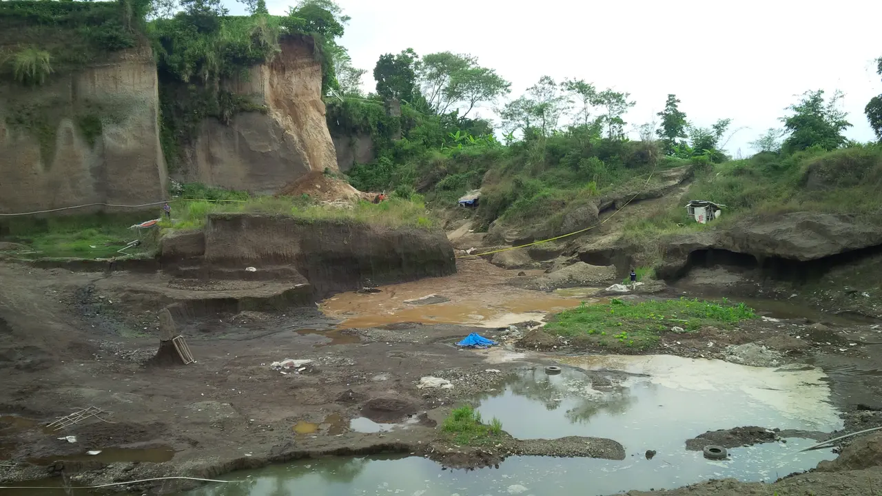 penggalian pasir ilegal