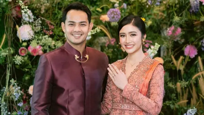 Febby Rastanty Saat Tunangan dengan Anggota Polisi