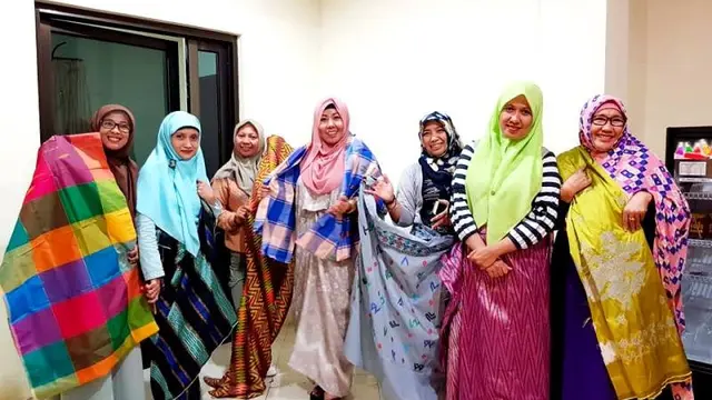 Komunitas Ibu-ibu Doyan Nulis: Buka Peluang Lewat Menulis