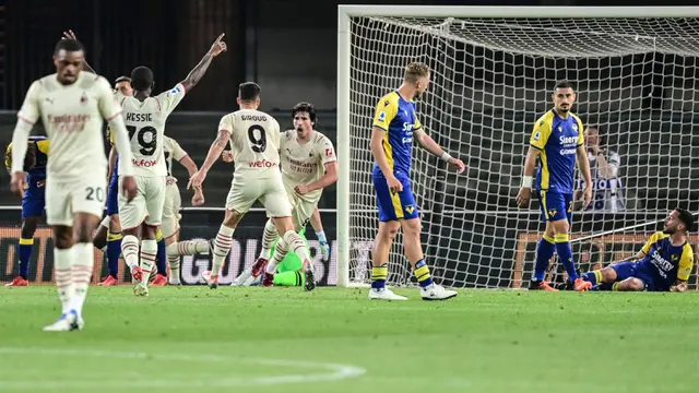 Foto: Apiknya Performa Sandro Tonali Saat Bawa AC Milan Ambil Alih Singgasana Liga ltalia
