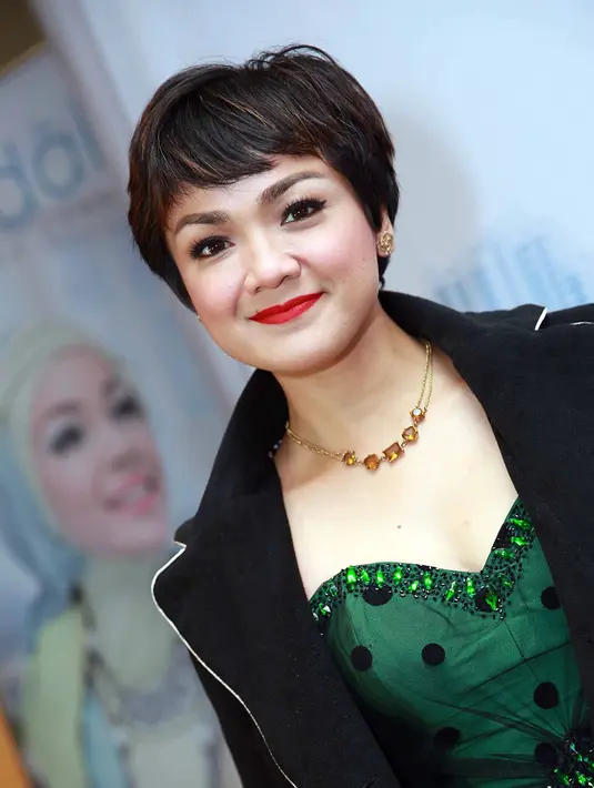 Yang menjadi alasan Nirina Zubir ini kembali berakting lantaran film 'Aku Ingin Ibu Pulang' bisa menjadi pelajaran bagi semua umur. Banyak sisi positif didalamnya. Film ini akan beredar di bioskop pada 1 September 2016. (Deki Prayoga/Bintang.com)