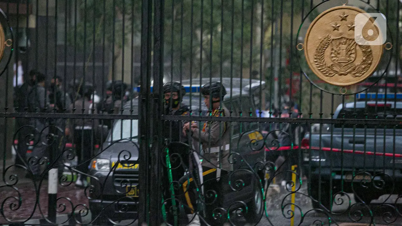 Suasana Mabes Polri Jakarta Usai Baku Tembak