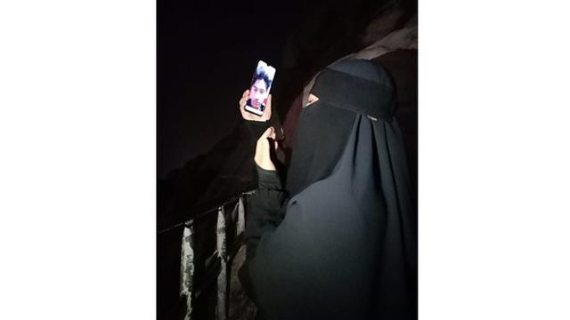 5 Potret Kedekatan Abidzar dengan Umi Pipik, Selalu Mesra