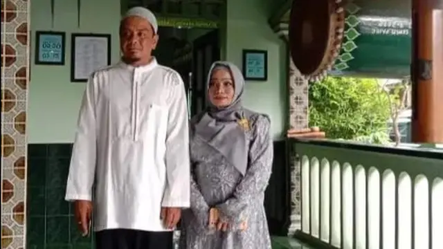 Mey, jemaah viral Gus Iqdam (SS: TikTok kusnul_cantik)