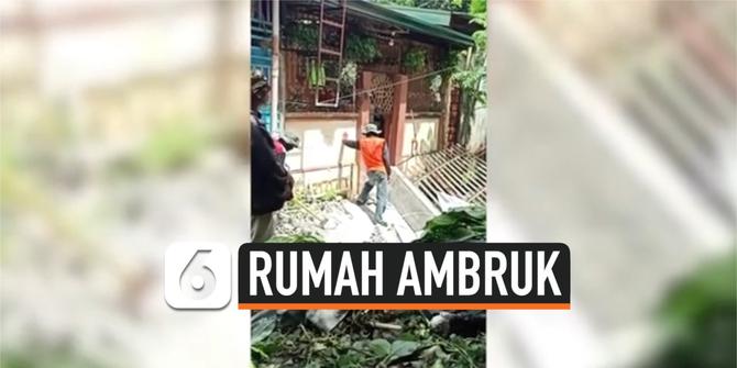 VIDEO: Rekaman Rumah Ambruk Tergerus Banjir
