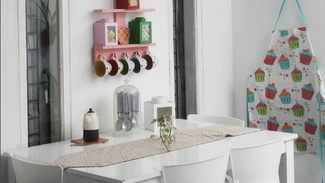 ruang makan minimalis