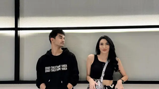 Potret Mesra Tyas Mirasih dan Tengku Tezi. (instagram/tyasmirasih/tengkutezi)