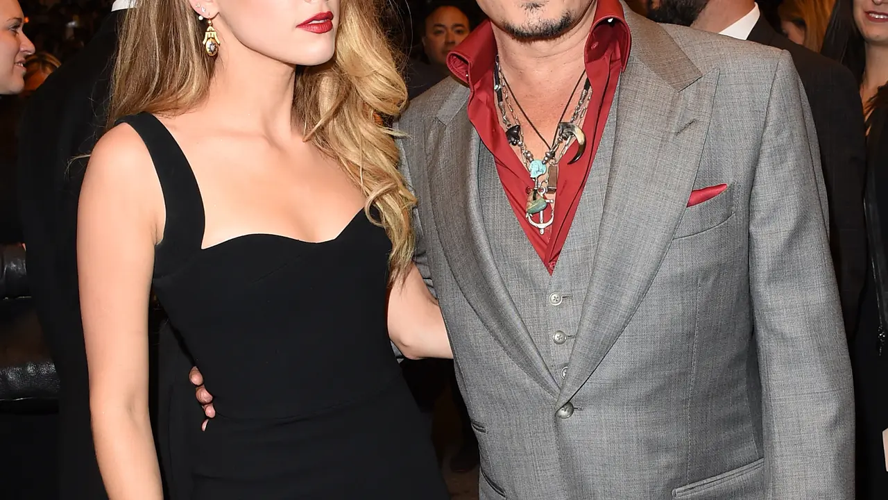 [Bintang] Johnny Depp - Amber Heard