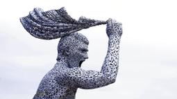 Pada 13 Mei, 10 tahun lalu, Aguero mencetak gol terbesar dalam sejarah klub. (Martin Rickett/PA via AP)