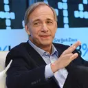 Ray Dalio: Bitcoin dan Emas Bisa Jadi Lindung Nilai dari Krisis Utang AS
