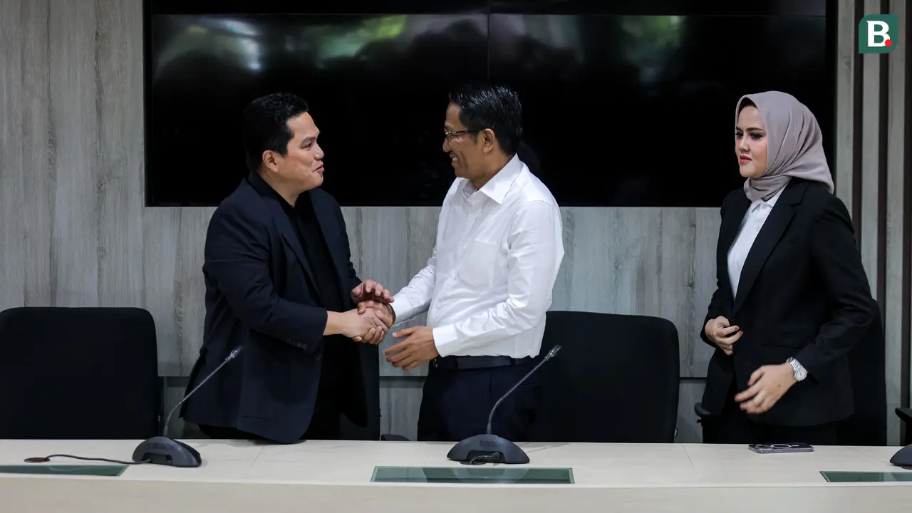 Foto: Ketua Umum PSSI, Erick Thohir Bertemu dengan Menkumham, Program Naturalisasi Timnas Indonesia Didukung Penuh