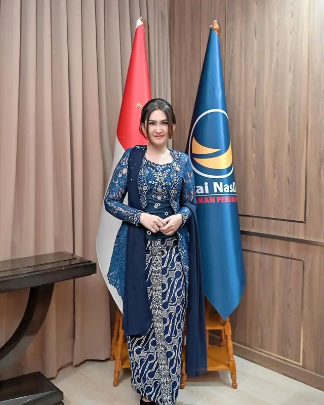 7 Gaya Nafa Urbach pakai kebaya di berbagai momen spesial