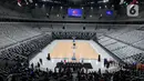 Suasana lapangan dan tribun penonton di Indonesia Arena, Senayan, Jakarta, Selasa (11/7/2023). Indonesia Arena merupakan satu dari empat venue penyelenggara FIBA World Cup 2023. (Liputan6.com/Herman Zakharia)