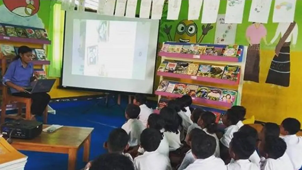 Taman Bacaan Pelangi dan Chelsea Islan Galang Dana untuk Bantu Anak-anak di Indonesia Timur