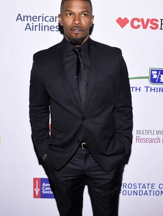 Pernikahan Katie dan Jamie kabarnya dilaksanakan di pinggir danau Devils dekat Michigan. Mereka akan menggelar pesta pernikahan yang mewah. (AFP/Bintang.com)