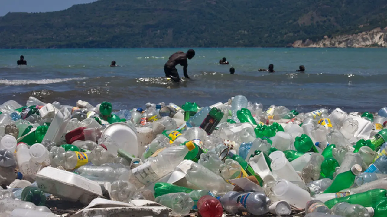 Pencemaran plastik 1