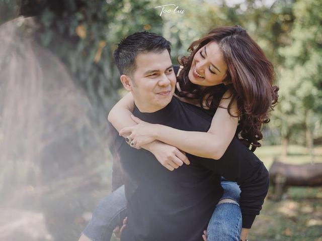 Segera Menikah Ini 6 Potret Prewedding Handika Pratama Dan Rosiana Dewi Hot Liputan6 Com