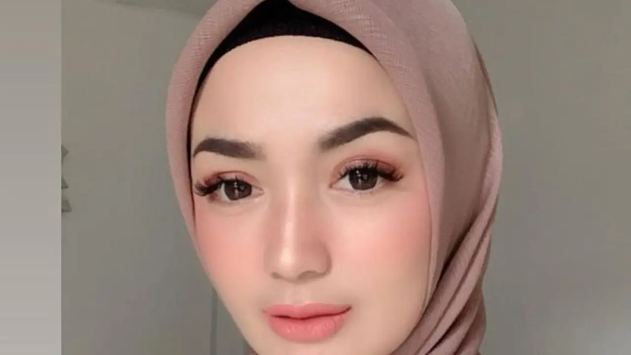 Imel Putri Cahyati
