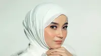 Rekam Soundtrack Film Assalamualaikum Beijing 2, Dinda Regina Bahas Ngadu ke Tuhan di Sepertiga Malam