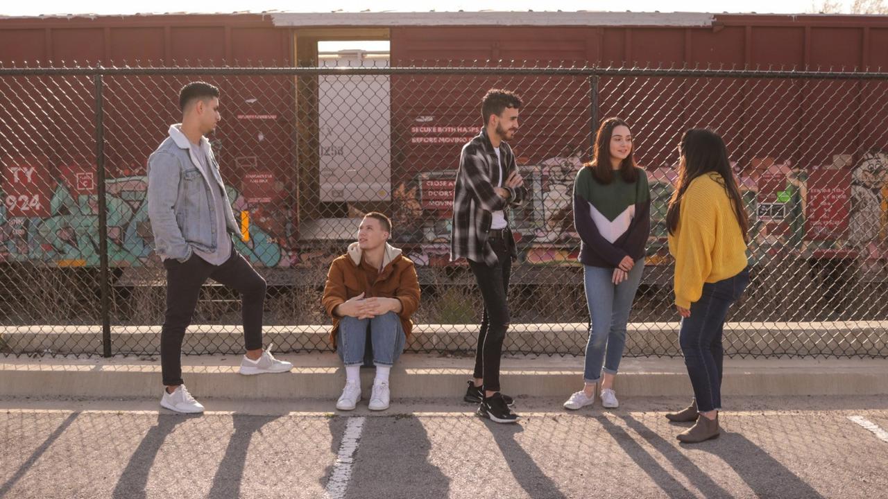 Ilustrasi ngobrol, nongkrong, kumpul bareng teman