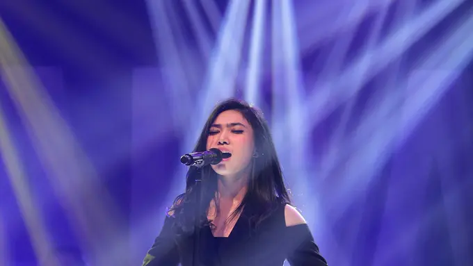 [Bintang] Editor Says: Isyana Sarasvati dan Musikalitasnya