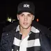 Justin Bieber adalah penyanyi pop muda yang berasal dari Amerika Serikat 