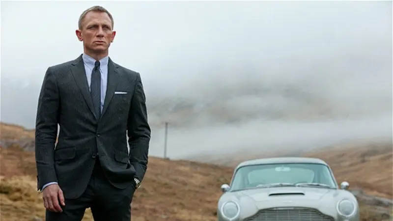 Daniel Craig