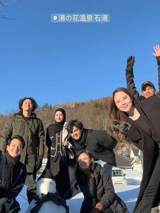 7 Momen Agatha Chelsea Syuting Film di Jepang, Potretnya saat Tidur Jadi Sorotan