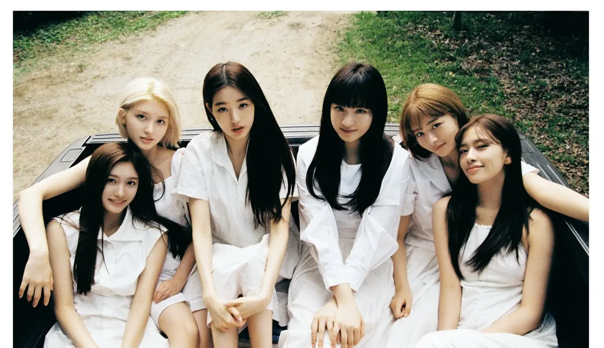 IVE  (Foto: Starship Entertainment via Soompi)