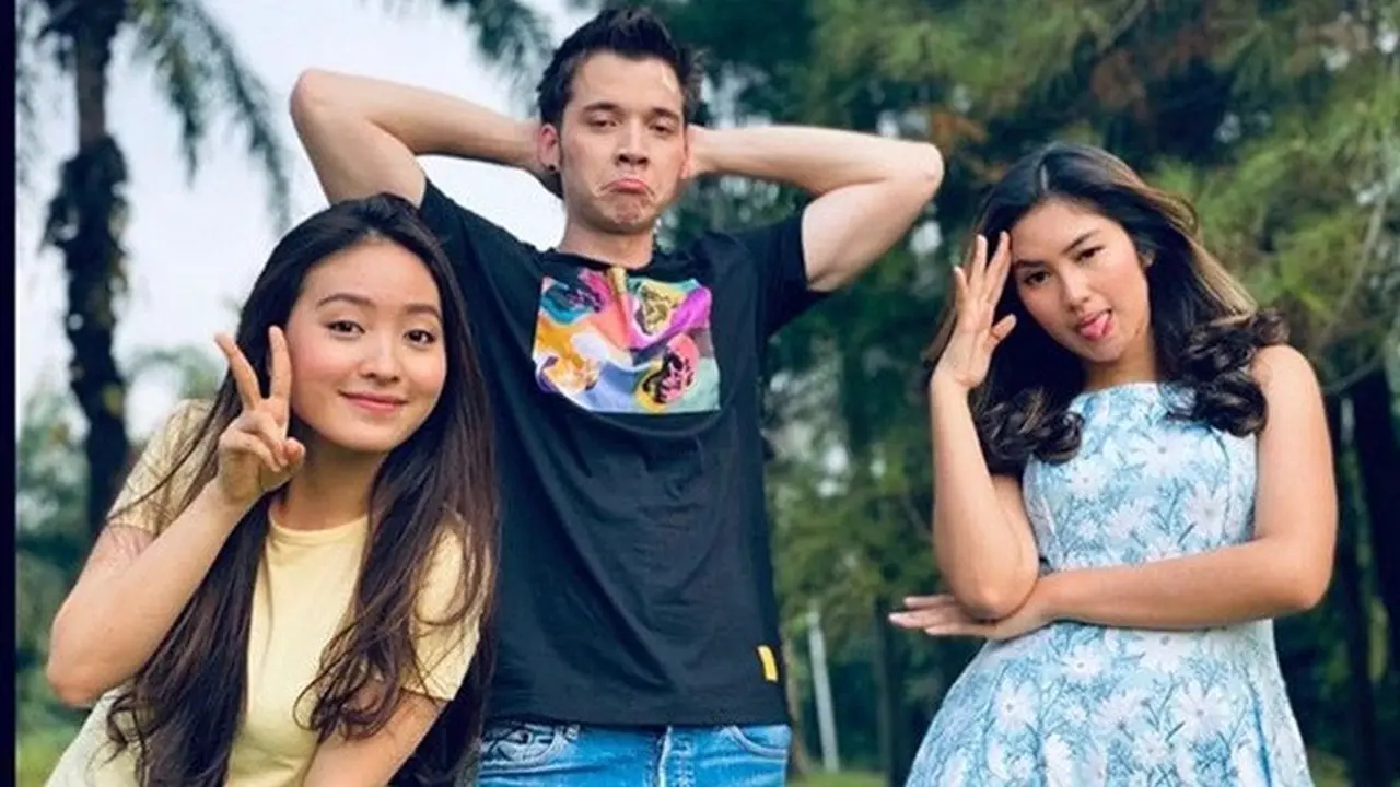 7 Potret Kebersamaan Pemain Sinetron Anak Band di Balik Layar, Kompak Banget