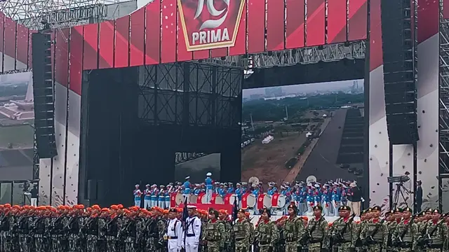 Gladi bersih upacara HUT ke-79 TNI di lapangan Monas, Jakarta, Kamis (3/10/2024). (Merdeka.com/ Nur Habibie)