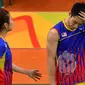 Chan Peng Soon/Goh Liu Ying frustasi karena permainannya tidak berkembang saat melawan Tontowi Ahmad/Liliyana Natsir pada partai final di Riocentrio, Rabu (17/8/2016) WIB. (AFP/Ben Stansall)