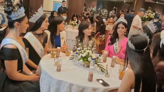 Pertama Kali ke Indonesia, Miss Universe 2021 Minum Jamu dan Banyak Mengumbar Senyum