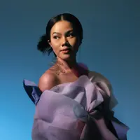 Yura Yunita kembali melahirkan karya terbarunya berupa single bertajuk "Mulai Langkahmu." Hal tersebut menjadi bukti kalau Yura semakin sukses berkarier di industri musik. Namun terlepas dari kesuksesannya, Yura pun pernah berada di titik terendahnya. (Instagram/yurayunita)
