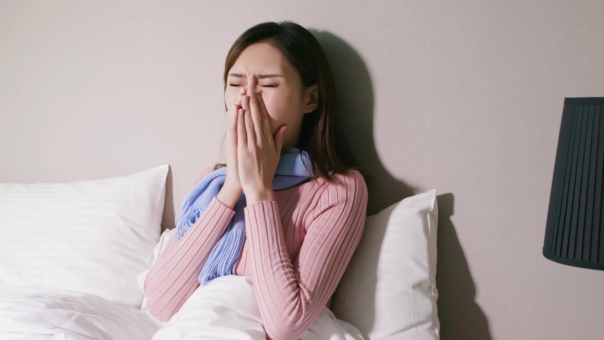 Susah Tidur karena Hidung Tersumbat? Ini 5 Tips Ampuh Agar Tetap Nyenyak Saat Flu Menyerang!