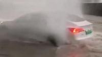 Penampakan Tesla Model 3 Yang Menerjang Banjir. (Foto: Carscoops)
