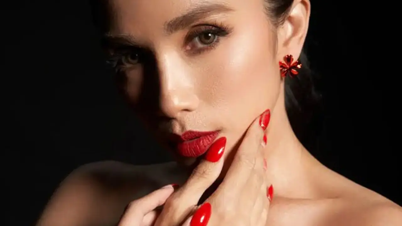Ussy Sulistiawaty rilis parfum lagi (ussypratama.com)