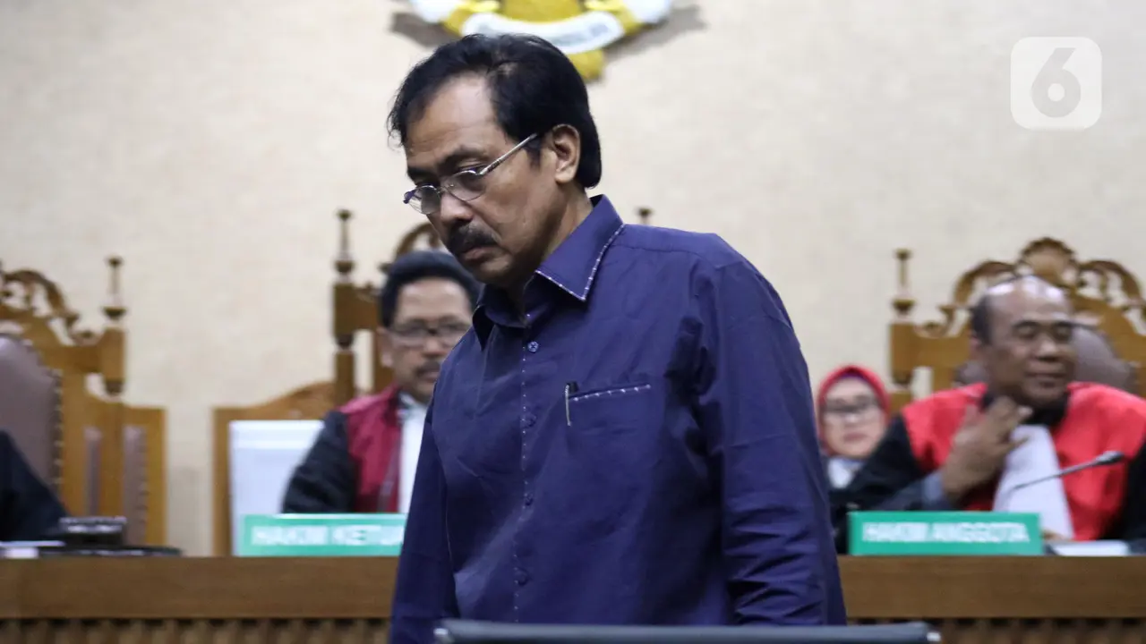 Mantan Gubernur Kepulauan Riau Nurdin Basirun Jalani Sidang Keterangan Saksi
