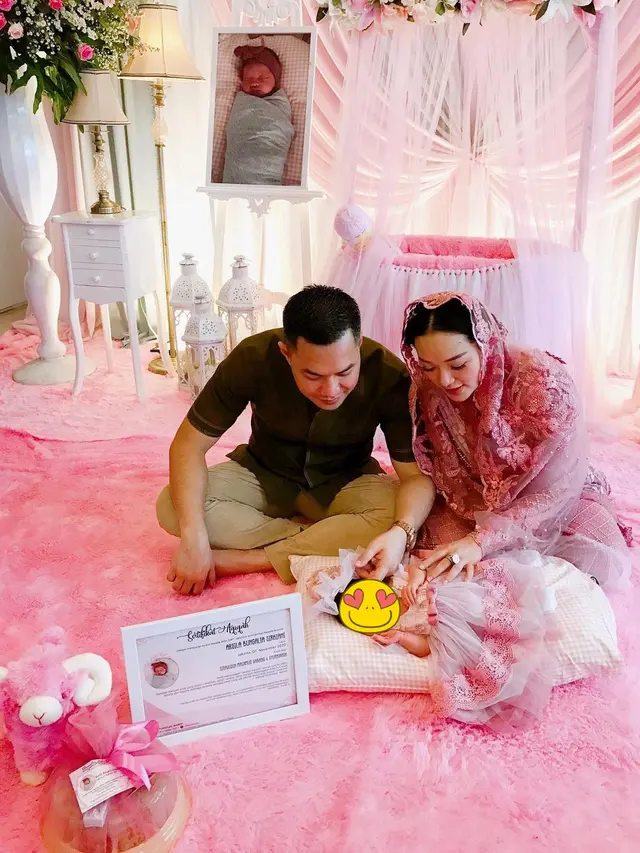 7 Momen Akikah Baby Arsila Anak Zaskia Gotik, Elegan dan Bernuansa Pink